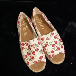 TOMS Women's Floral Espadrille Shoes - Red and Cream